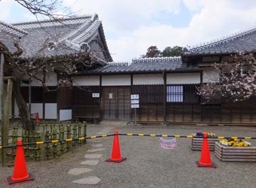 ポールが立ってます