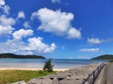 みなとやさんお向かいの海!
