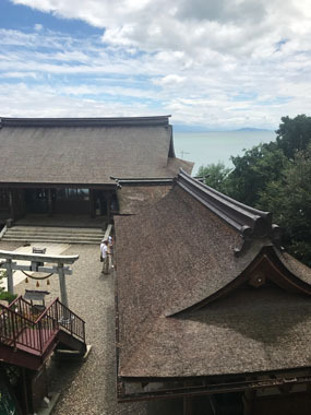 いよいよ神様登場