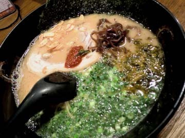 秋葉原や銀座にある康竜のラーメン