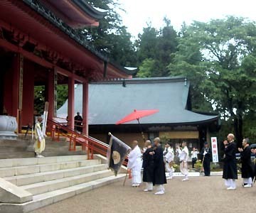 何をしているのかなー