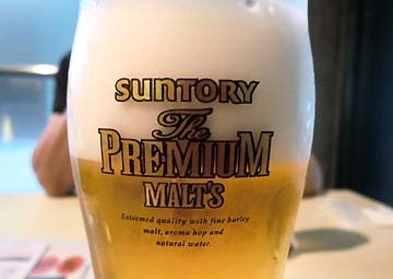 暑い日にビールは合います!