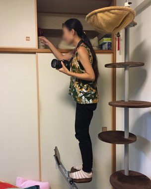 奥に逃げた