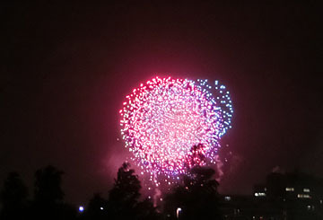 近所の花火