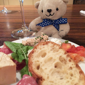 コロルも食べます